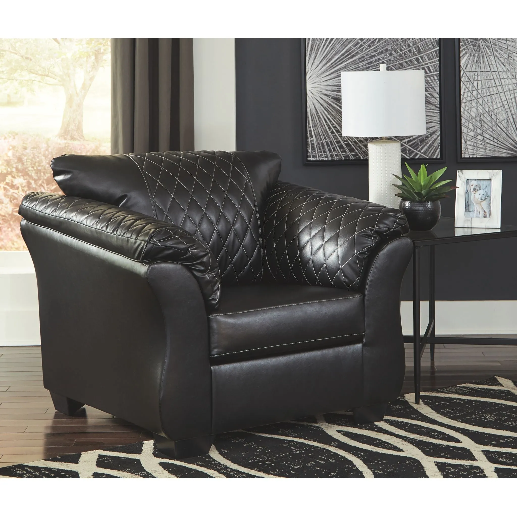 Betrillo Chair - Black