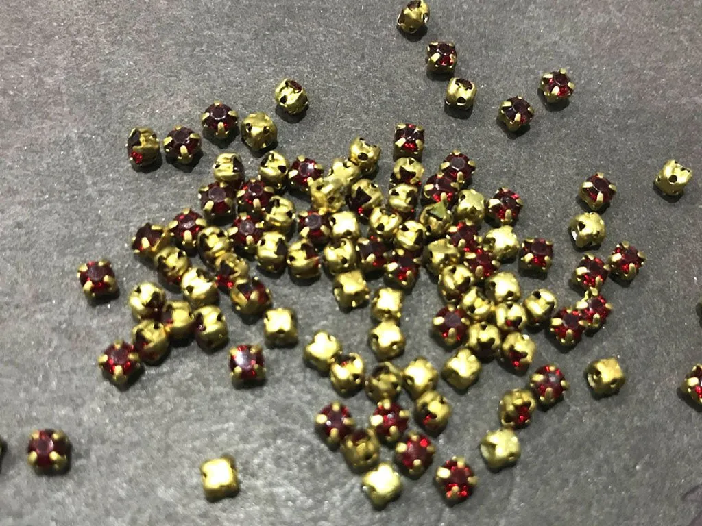 Dark Red Circular Resin Stones with Catcher (12SS - 3 mm) (Wholesale)