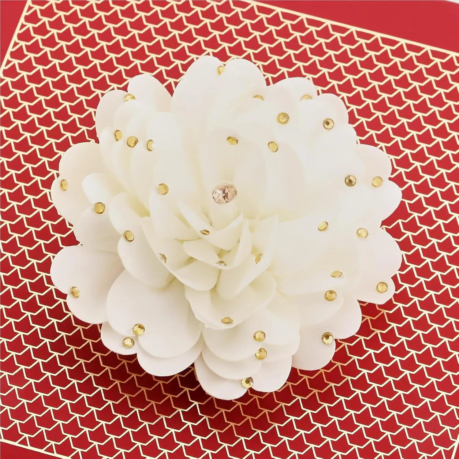 Elegant Large Rose Flower Brooches Lapel Pins Handmade Dainty Satin Fabric Pearl Brooches Big Camellia Flower Brooch Pin for Women Wedding Part Dance Dress Suit Clothes Accessories Prom Jewelry