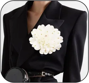 Elegant Large Rose Flower Brooches Lapel Pins Handmade Dainty Satin Fabric Pearl Brooches Big Camellia Flower Brooch Pin for Women Wedding Part Dance Dress Suit Clothes Accessories Prom Jewelry
