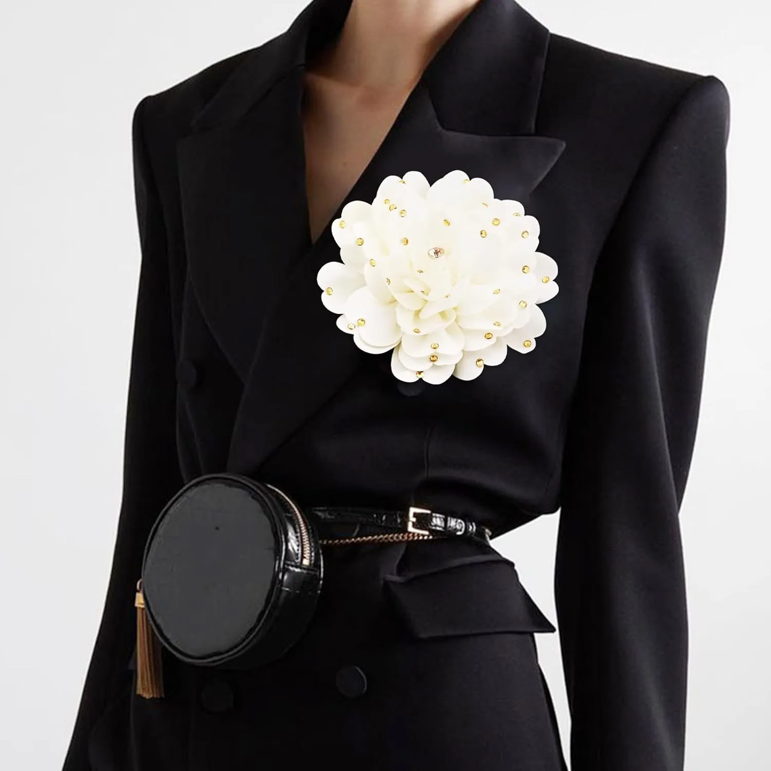 Elegant Large Rose Flower Brooches Lapel Pins Handmade Dainty Satin Fabric Pearl Brooches Big Camellia Flower Brooch Pin for Women Wedding Part Dance Dress Suit Clothes Accessories Prom Jewelry