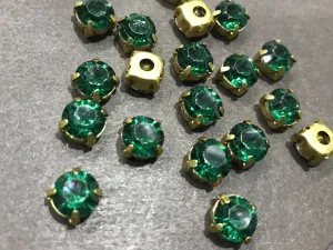 Emerald Green Circular Resin Stones with Catcher (8 mm) (Wholesale)
