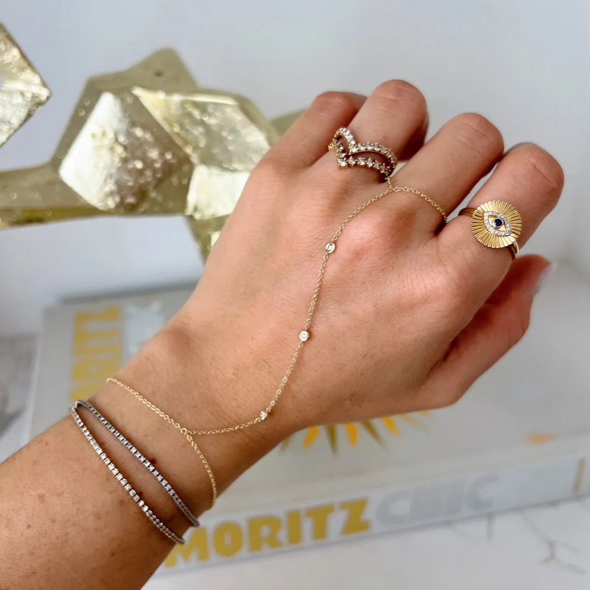 Fluted Disc with Diamond Oval Eye Ring
