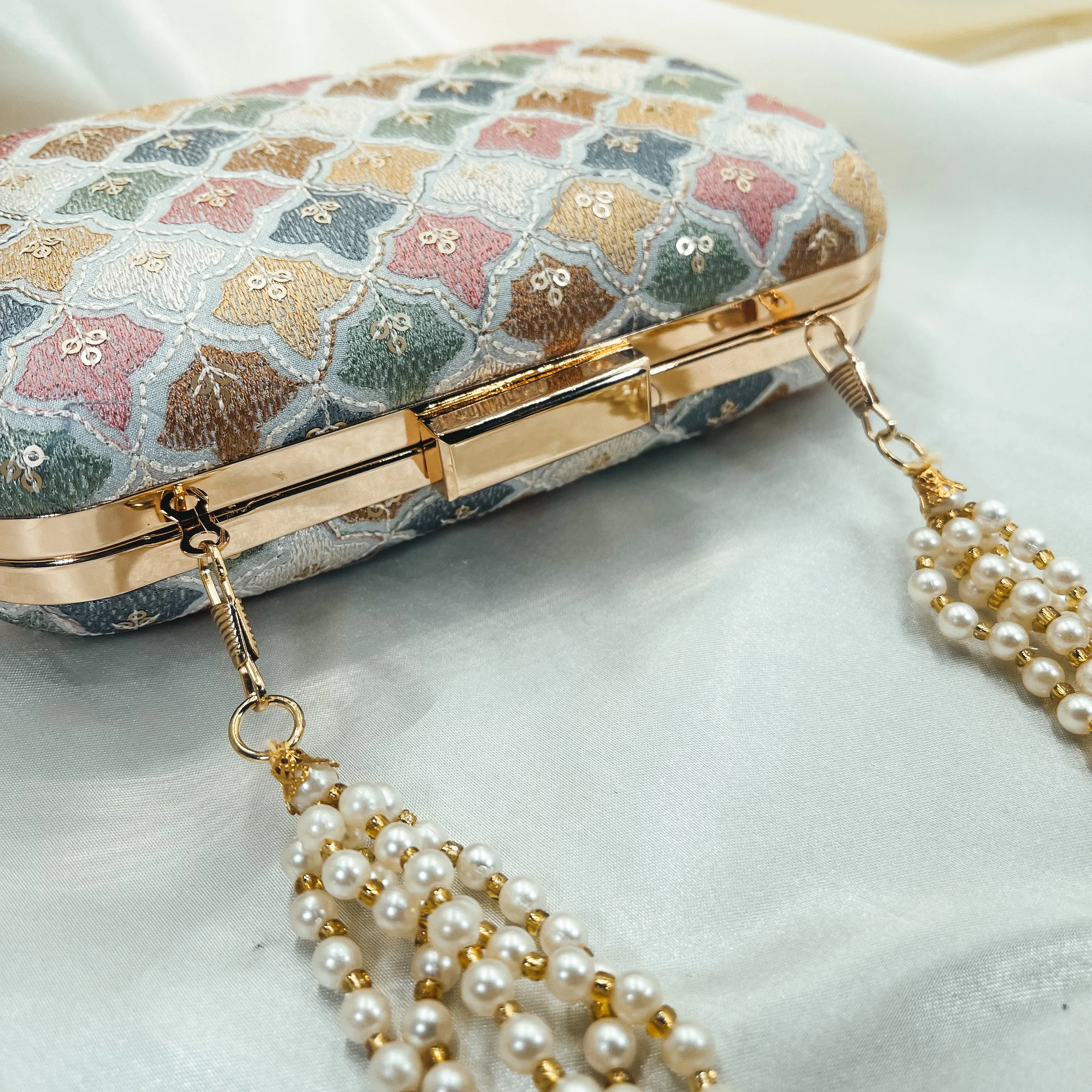 NEHA Clutch