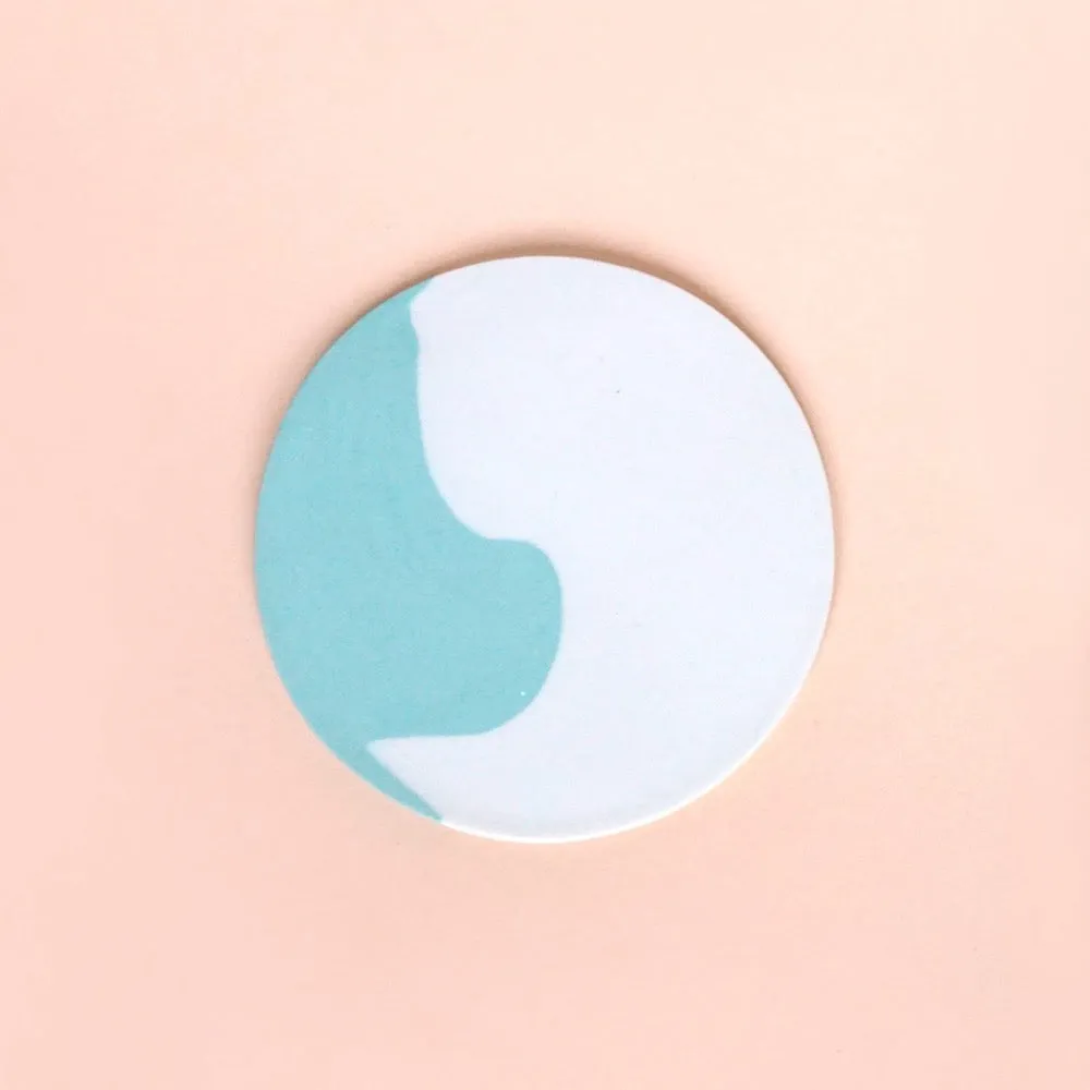 Porcelain brooch Tondo