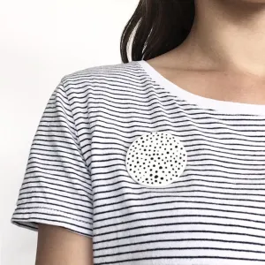 Porcelain brooch Tondo