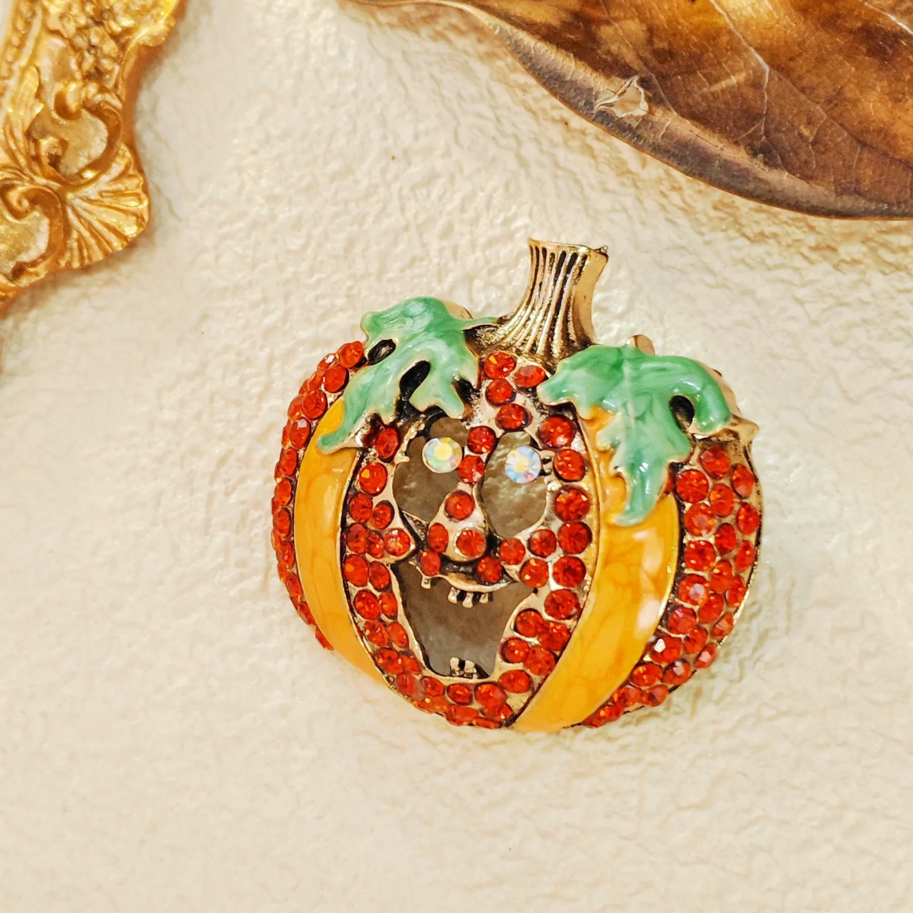 Stunning Enamel & Crystal Scary Pumpkin Brooch Pin Halloween Festival Jewelry