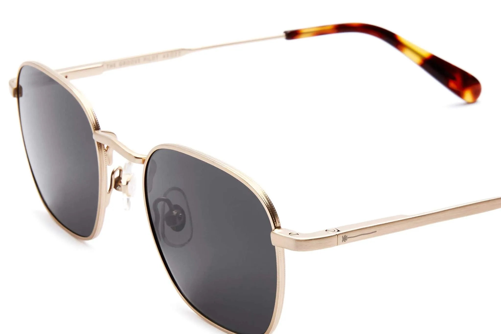 The Groove Pilot (Brush Gold/Rum Tortoise/Polarized Grey)