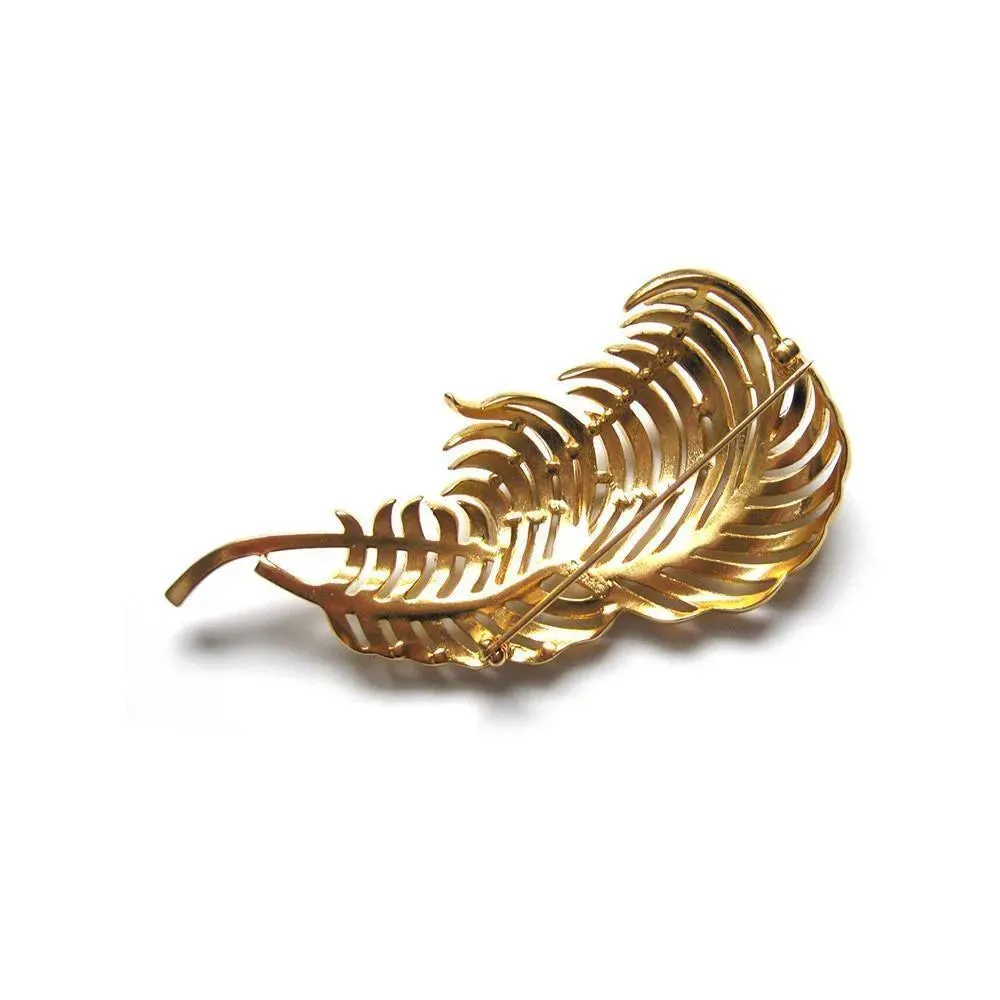 Vintage 1960s Golden Leaf Designer Trifari Brooch