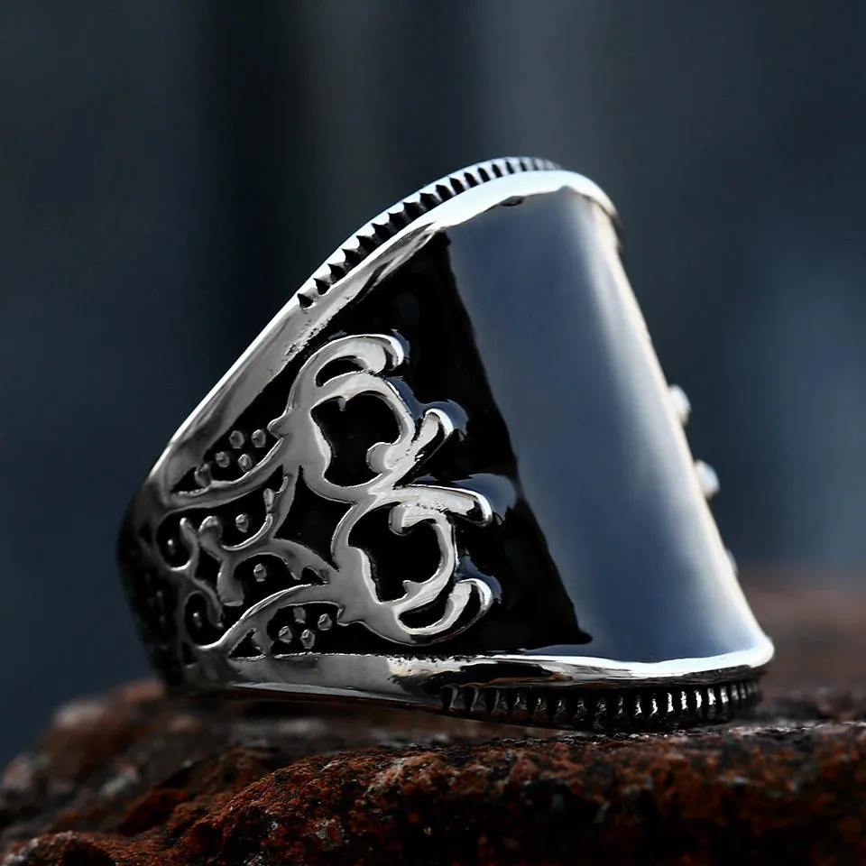 Wide Ring w/ Black Color Drop