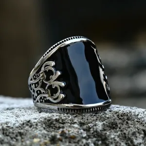 Wide Ring w/ Black Color Drop