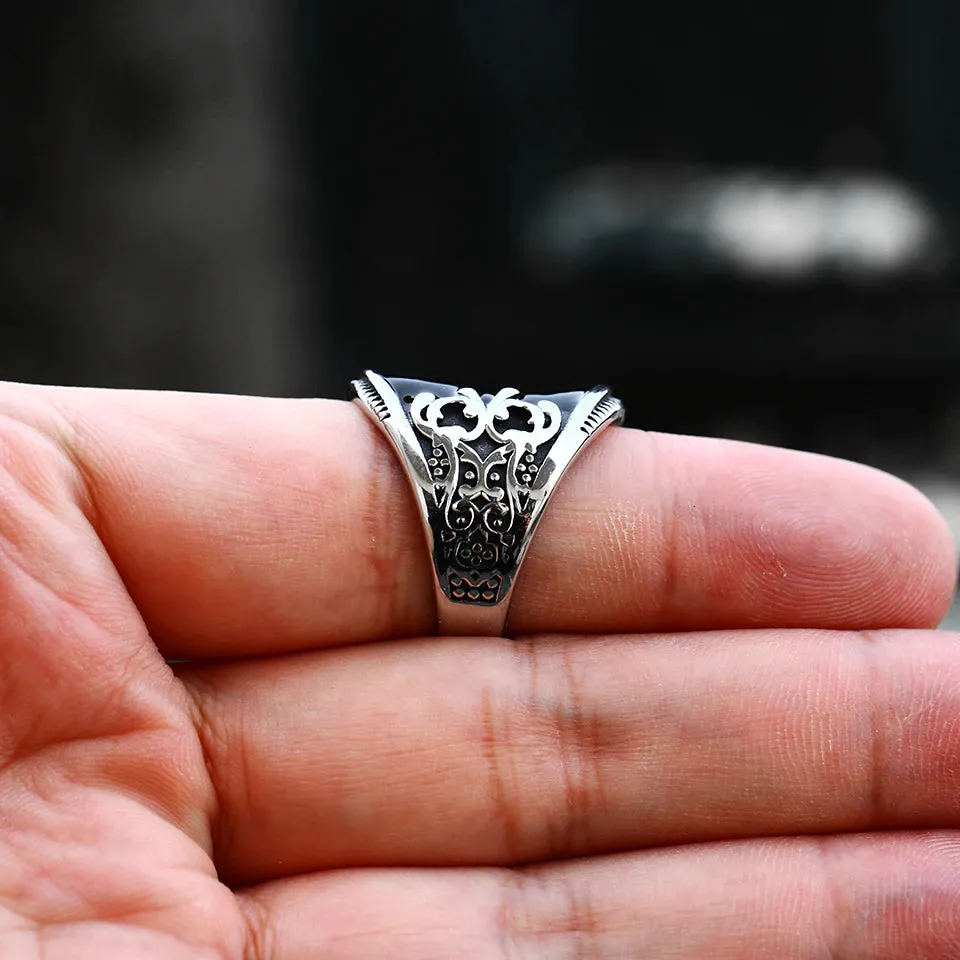 Wide Ring w/ Black Color Drop