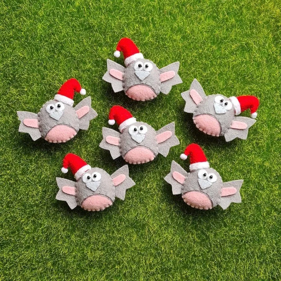 World of Kawaii Brooches - Christmas*